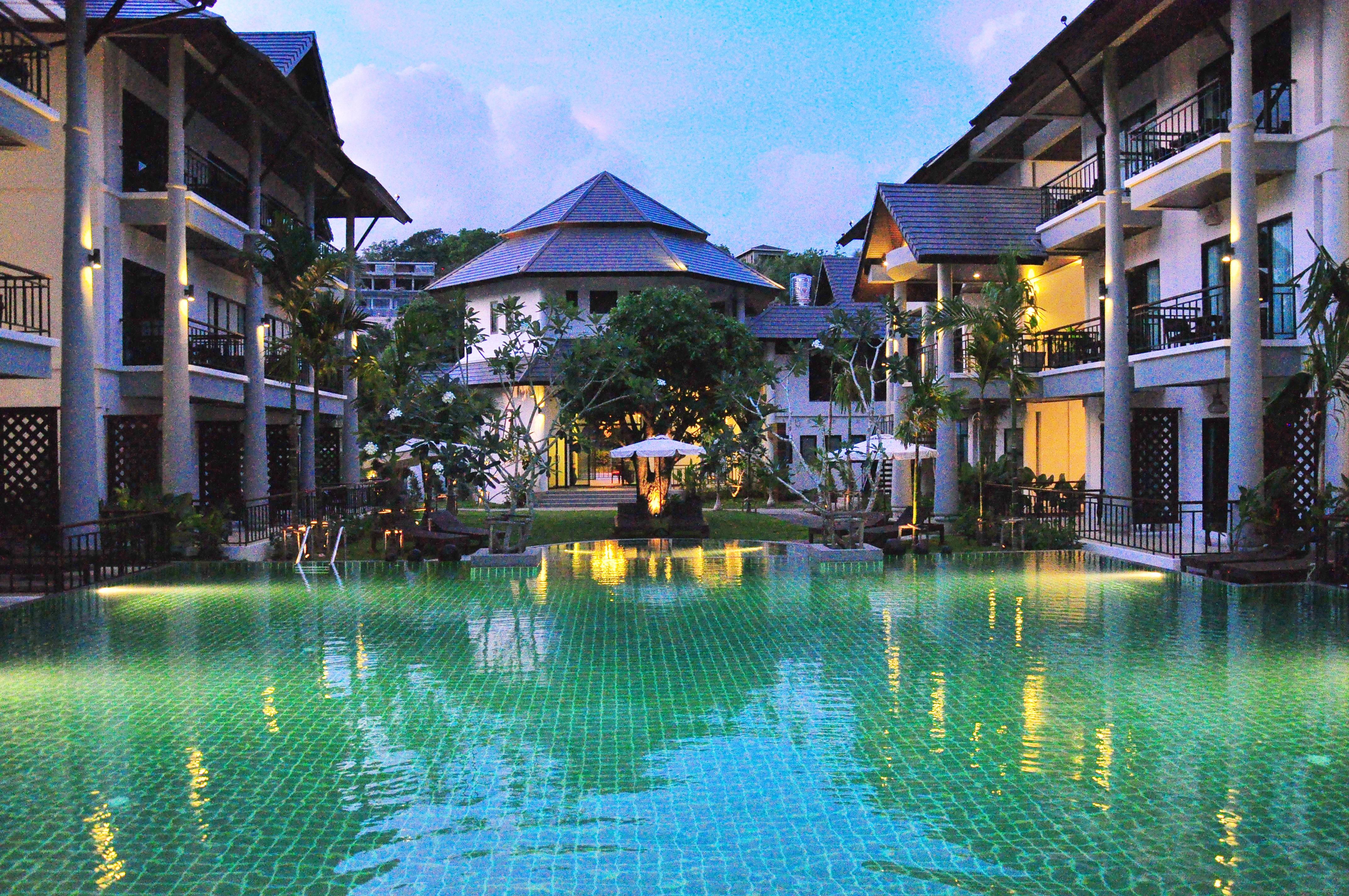 Navatara Phuket Resort Rawai Exteriér fotografie