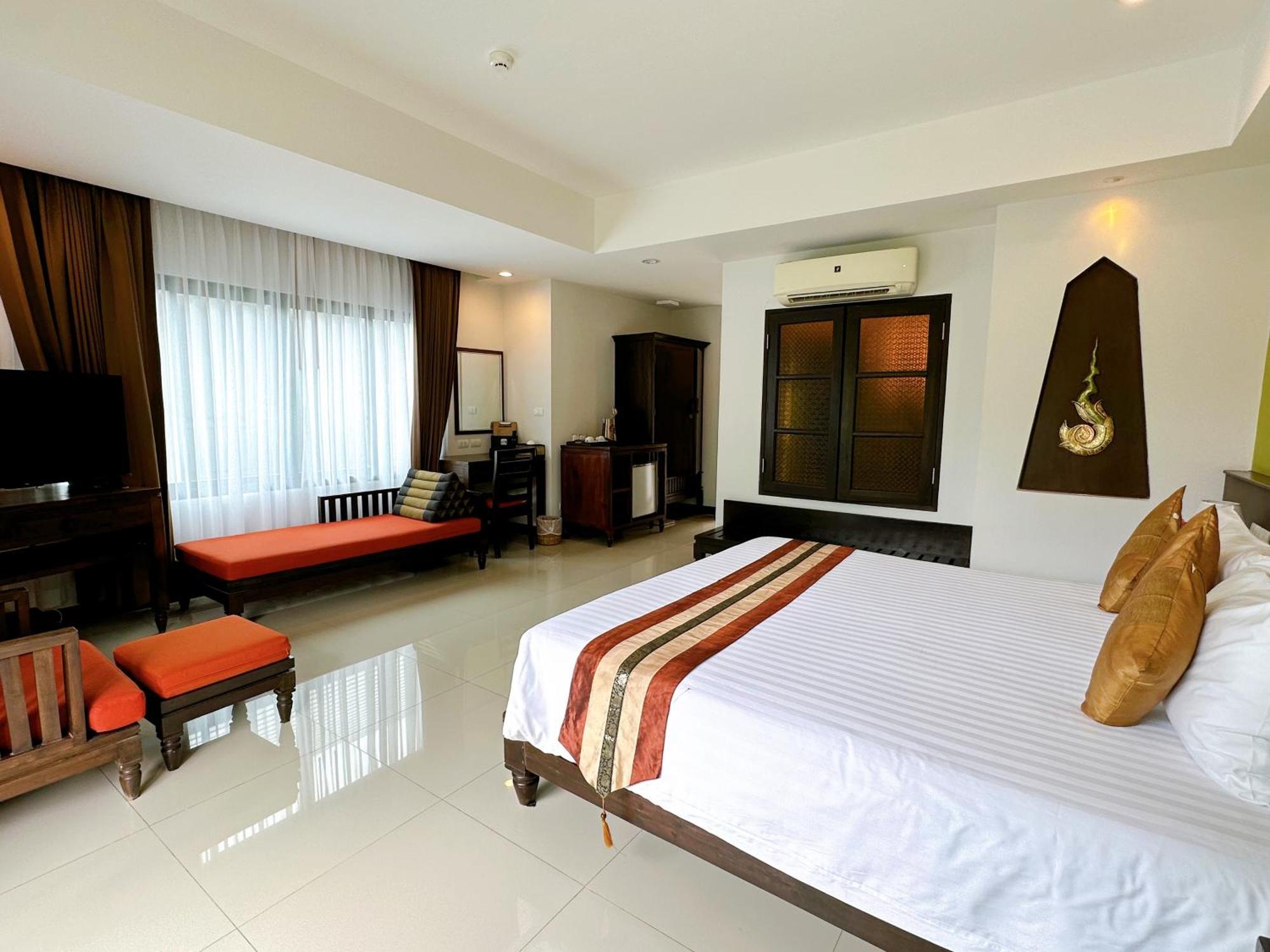 Navatara Phuket Resort Rawai Exteriér fotografie
