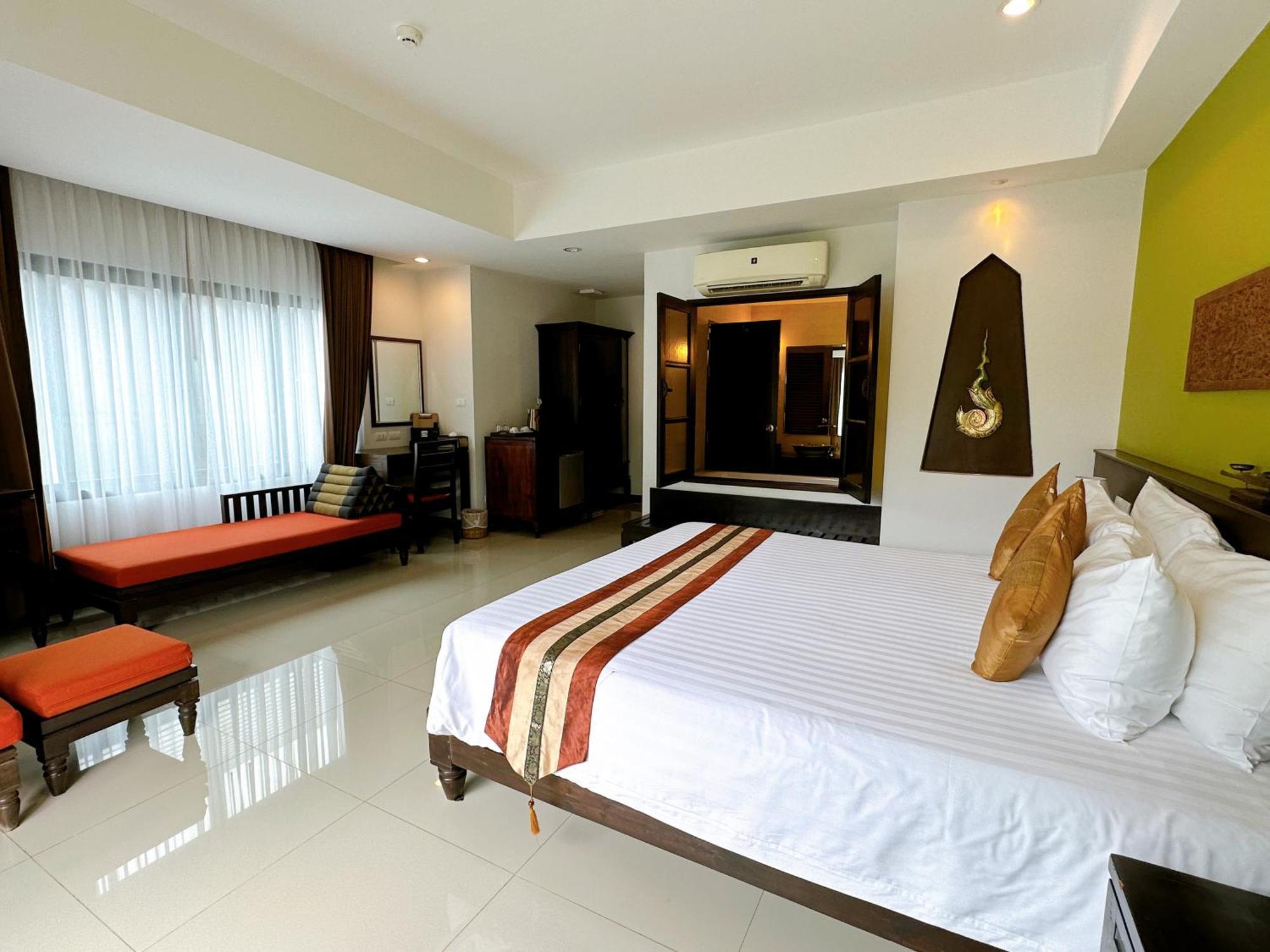 Navatara Phuket Resort Rawai Exteriér fotografie