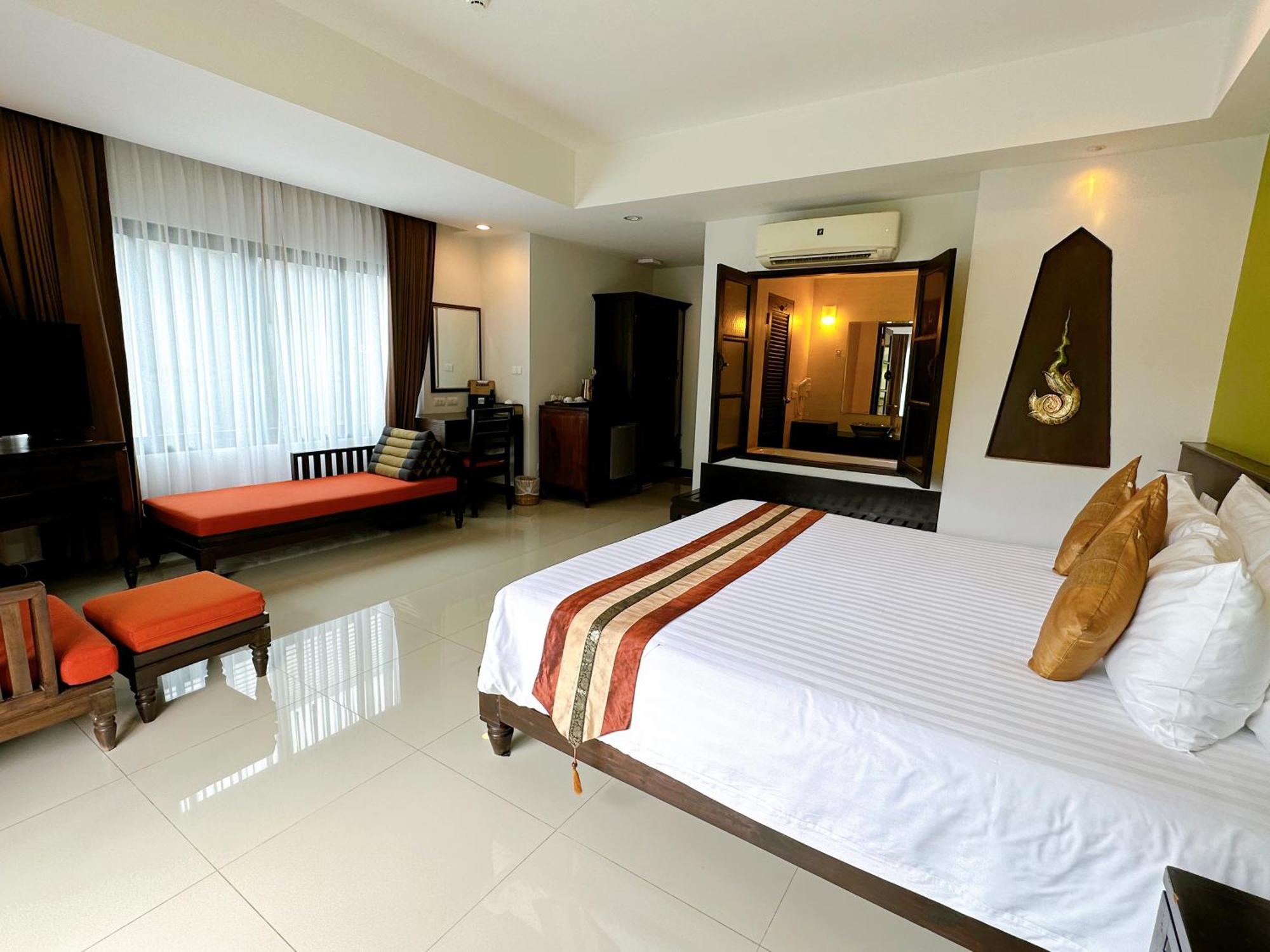 Navatara Phuket Resort Rawai Exteriér fotografie