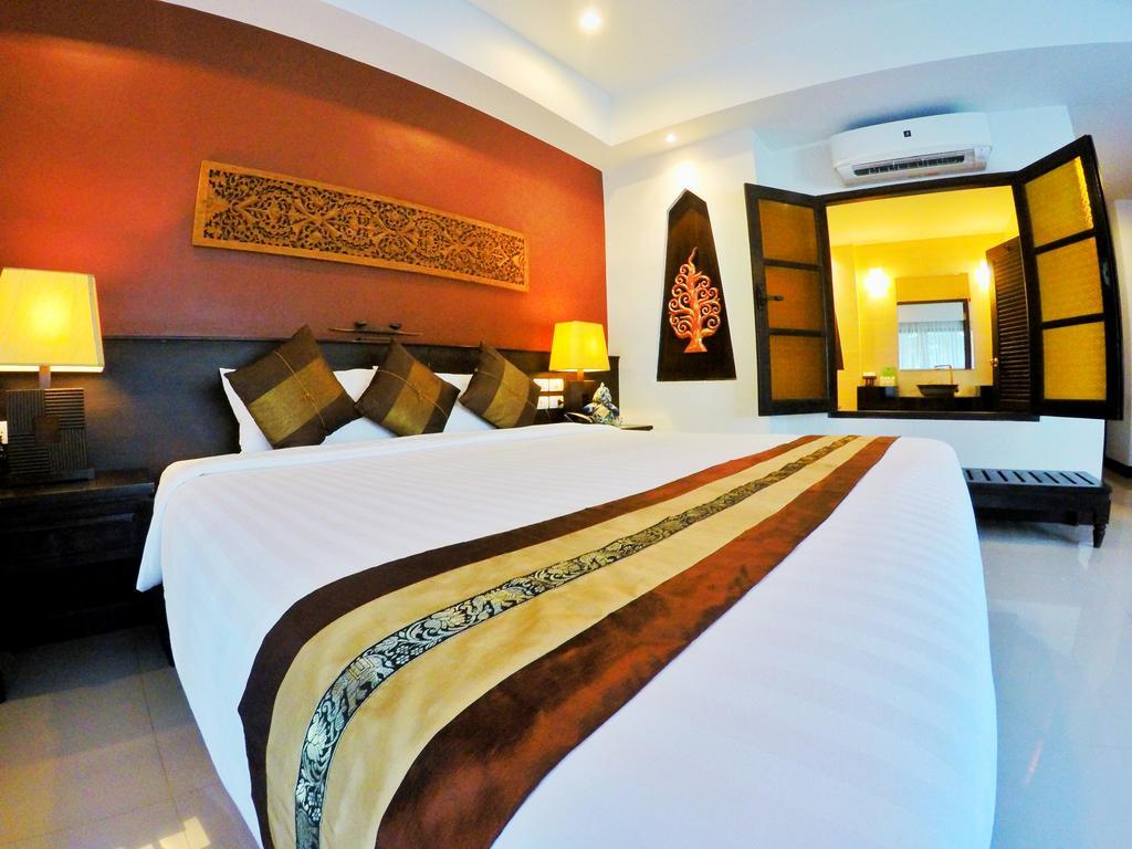 Navatara Phuket Resort Rawai Exteriér fotografie