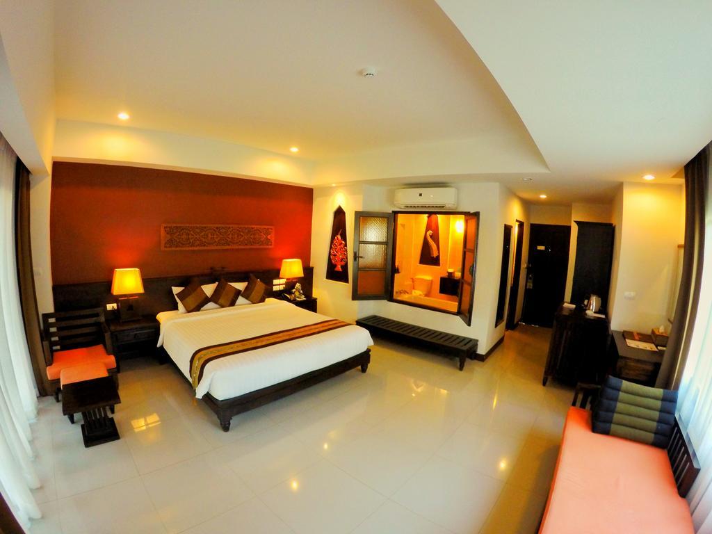 Navatara Phuket Resort Rawai Exteriér fotografie